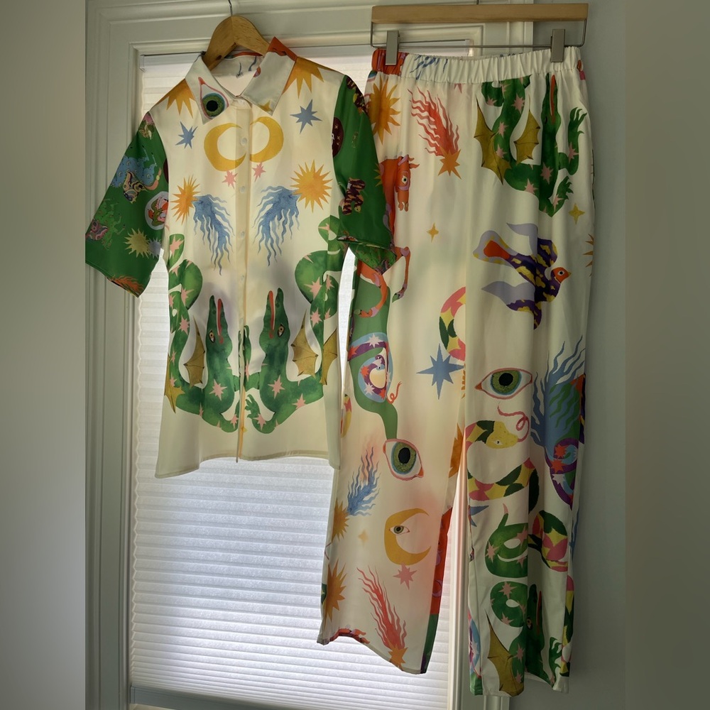 New Vacation Colorful Print Animal Button Up Shirt and Pants Set M